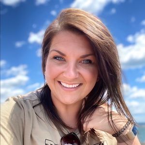 Meet your Posher, Breeana